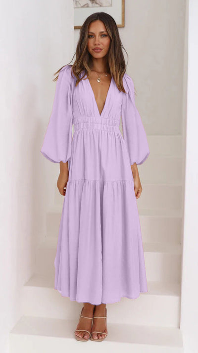 Amalie - Long-Sleeved Dress with Slimming Pleats and Fresh Skirt