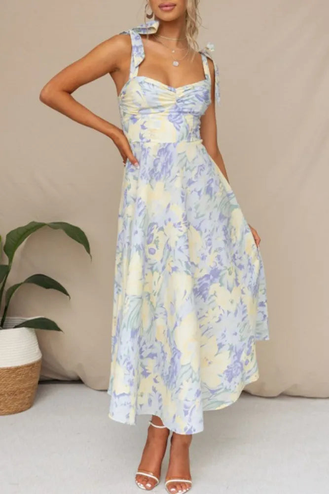 Amalie - Sweet and Elegant Floral Pleated V-Neck Dress with Waist Skirt
