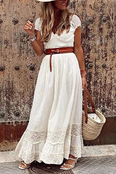 Indira - Lace maxi dress with V-neck and short sleeves