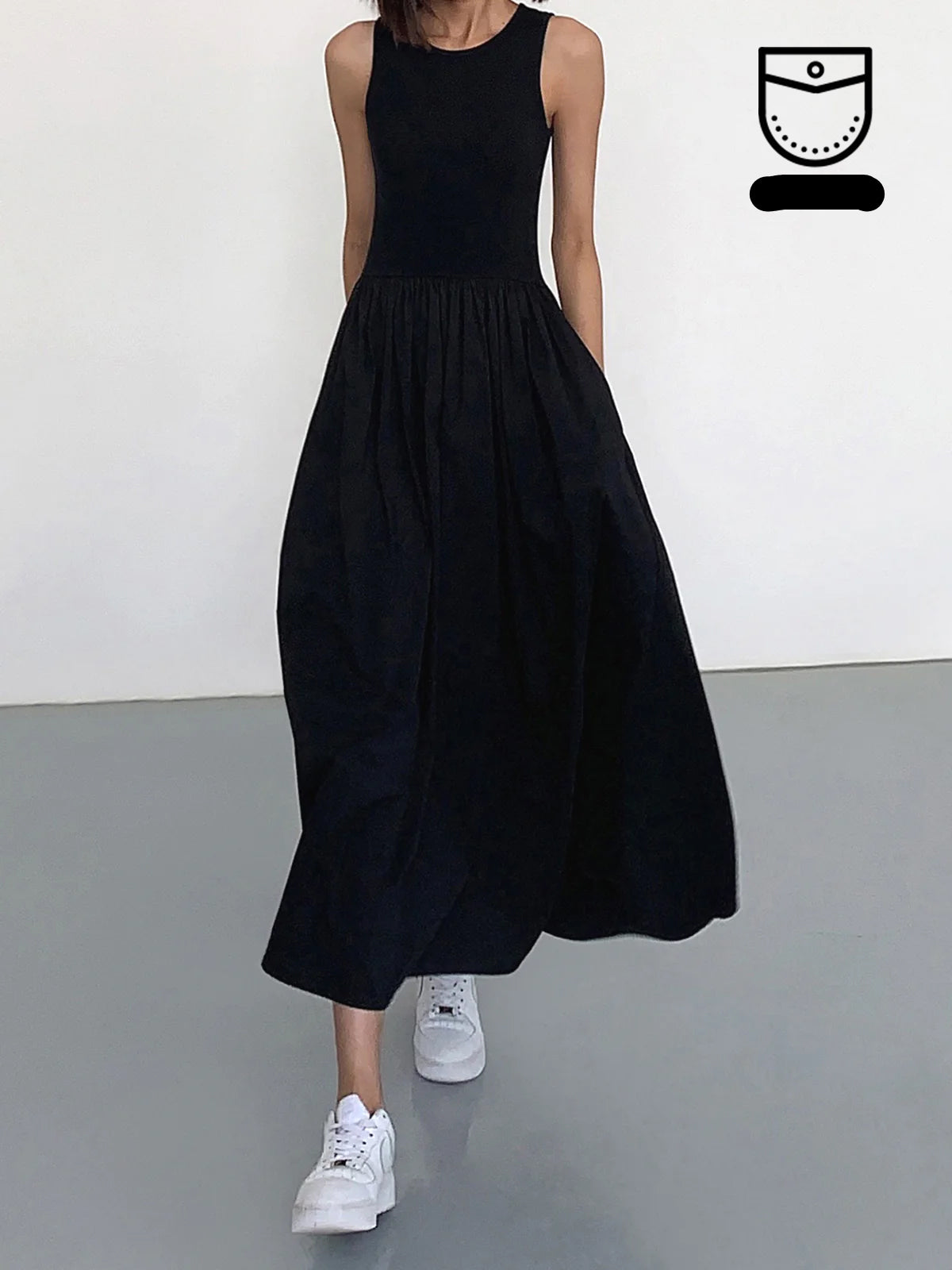 Long sleeveless dress with round neck for relaxed style
