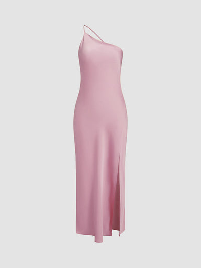Elegant long dress with halter neck and high slit