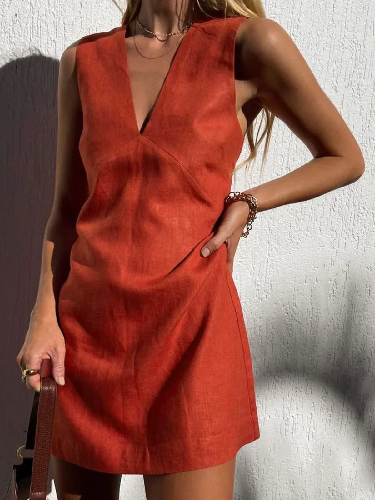 Lidia - Short V-neck dress