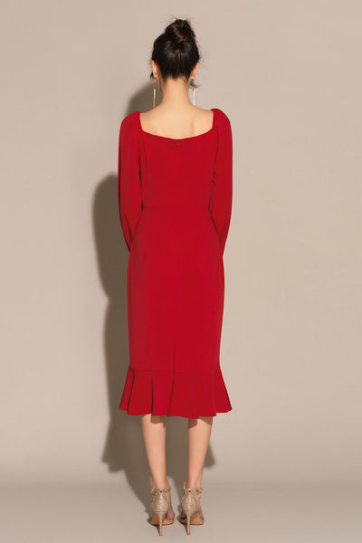 Elegant midi evening dress with a square neckline and long sleeves
