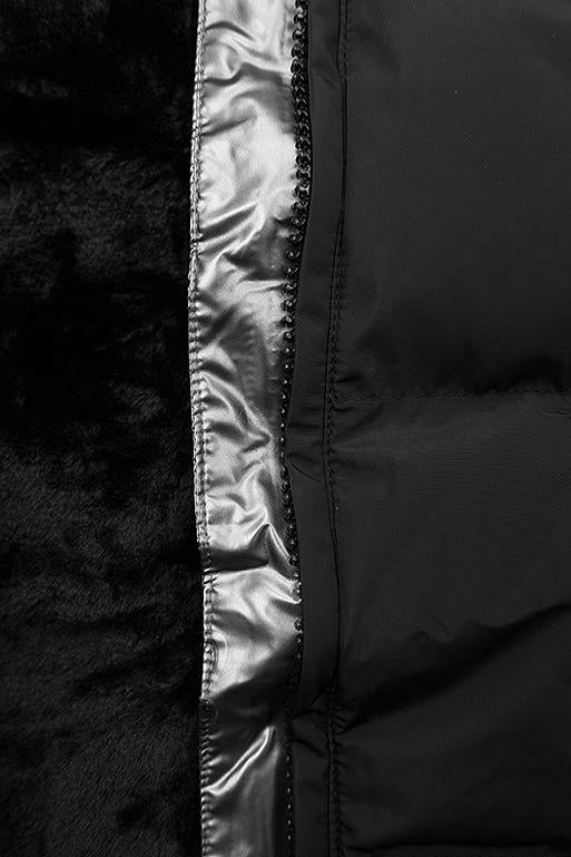 Elegant and warm women's parka with a deep hood