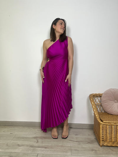 Long pleated one-shoulder dress for elegant events