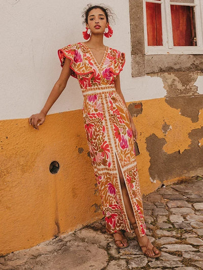 Elegant vintage long dress with unique and sophisticated sleeves