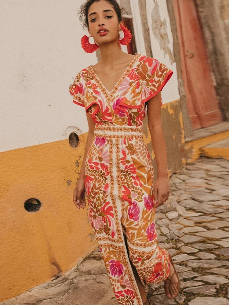 Elegant vintage long dress with unique and sophisticated sleeves