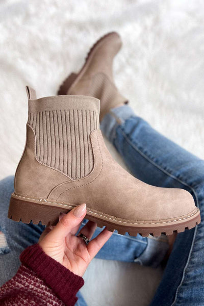 Comfortable Cabin Style Ankle Boots for Women - Ideal for Winter