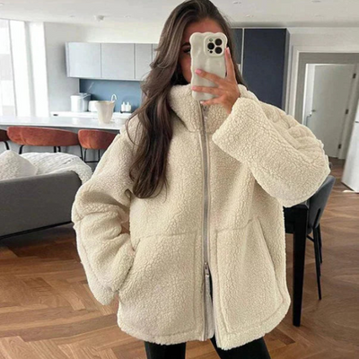 Modern and Warm Women's Jacket with Cozy Design for Winter