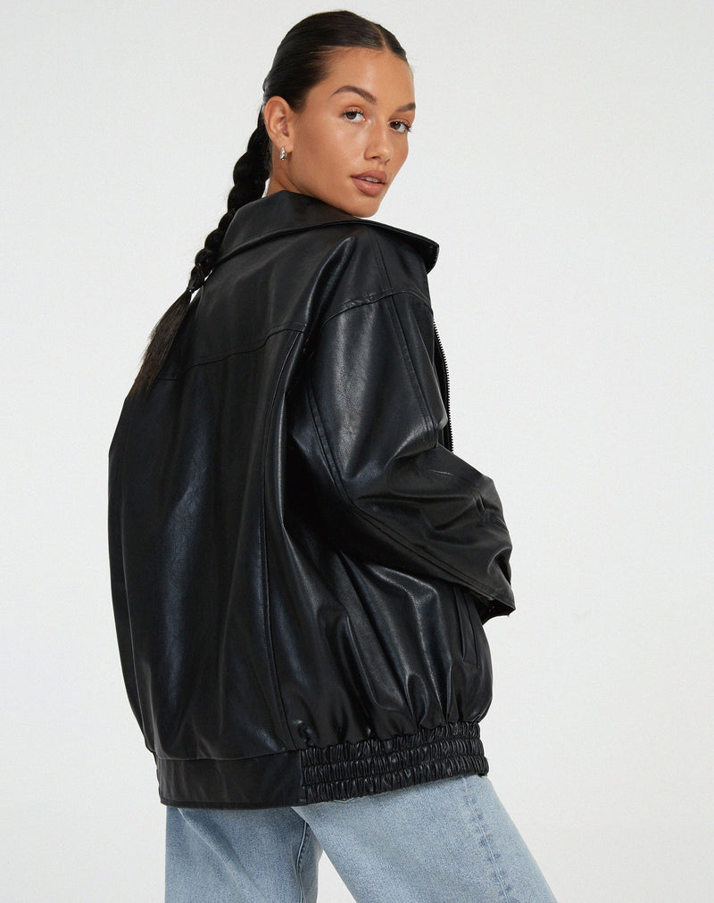 Loose and elegant jacket for modern women