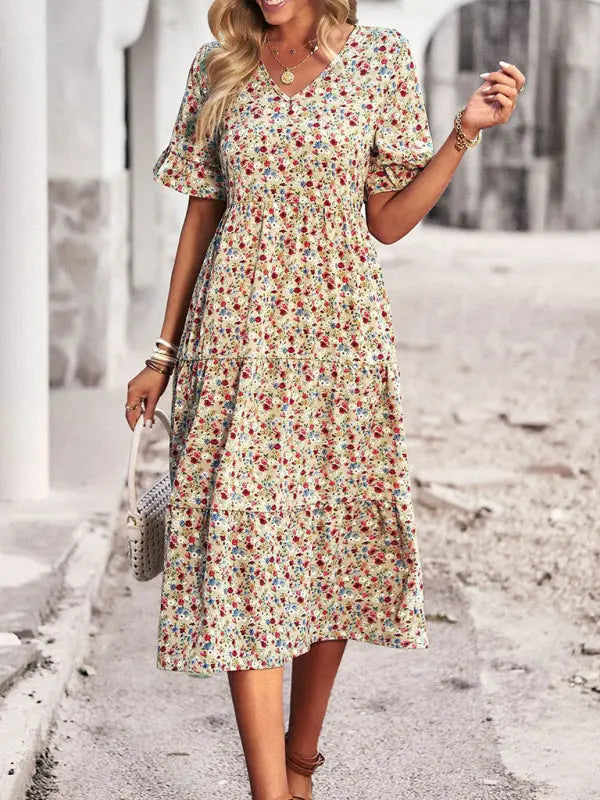 Daisy - Elegant short-sleeved V-neck dress