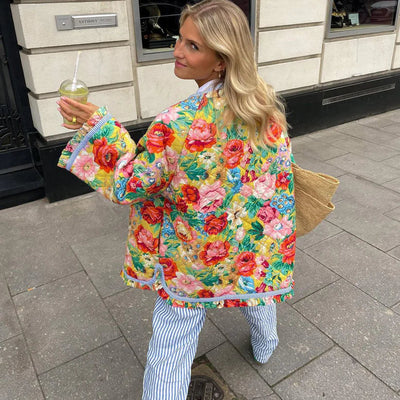 Elegant women's jacket with floral print