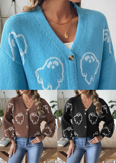 Elegant knitted cardigan with a deep neckline: ideal for cold days