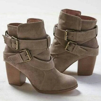 Elegant mid-heeled ankle boots