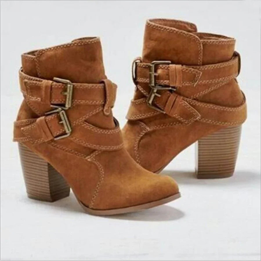 Elegant mid-heeled ankle boots