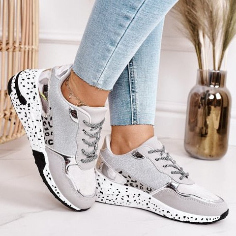 Fashionable, comfortable and elegant women's sneakers