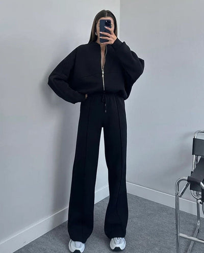 Women's casual sports set with zip-up jacket and high-waisted flared pants