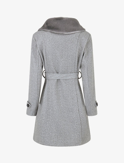 Women's monochrome coat with elegant collar