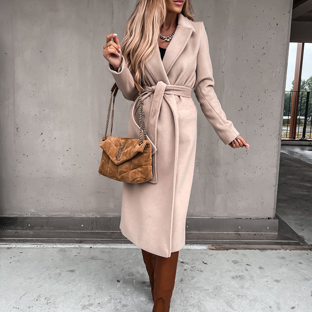 Long coat with elegant belt at the waist