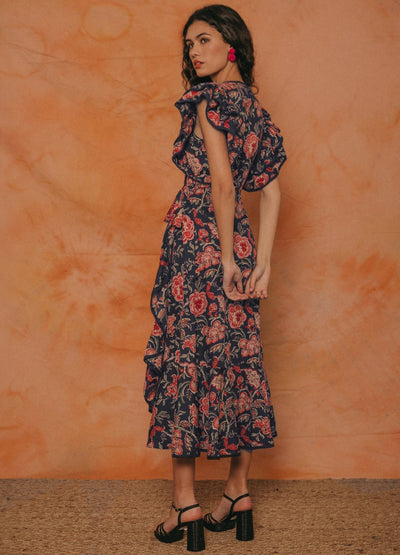 Elegant midi dress with retro floral print and loose butterfly sleeves