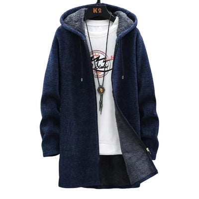 Elegant women's hooded jacket for outdoor activities