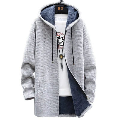 Elegant women's hooded jacket for outdoor activities