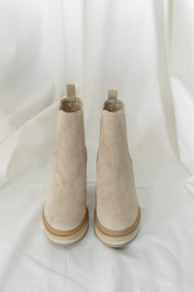 Stylish ankle boots with an elegant silhouette