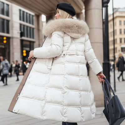 Elegant and modern winter coat for women