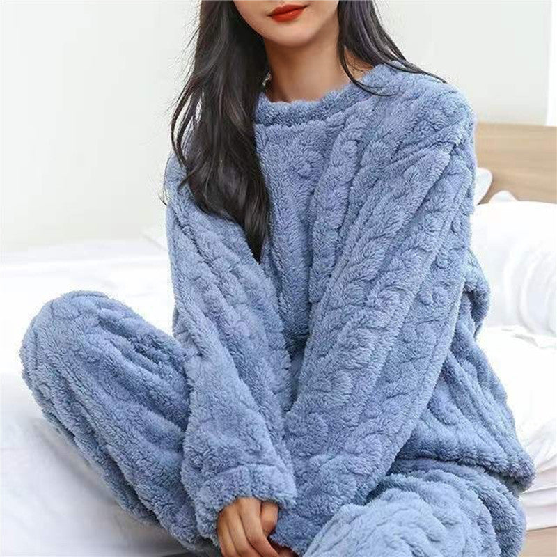 Warm and Cozy Pajama Set for Women – Style and Comfort for Every Night
