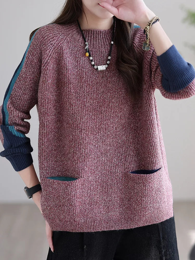 Cozy vintage style women's sweater with pockets