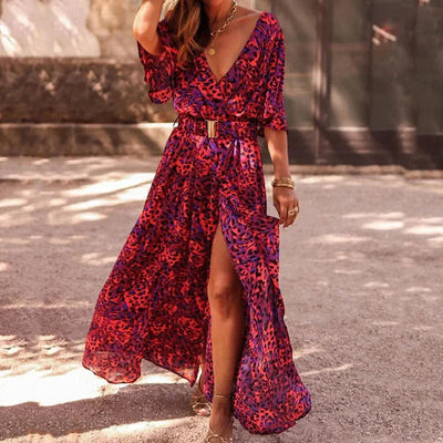 Sophisticated maxi dress with print and elegant side slit