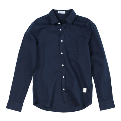 Classic men's shirt with long-sleeved design