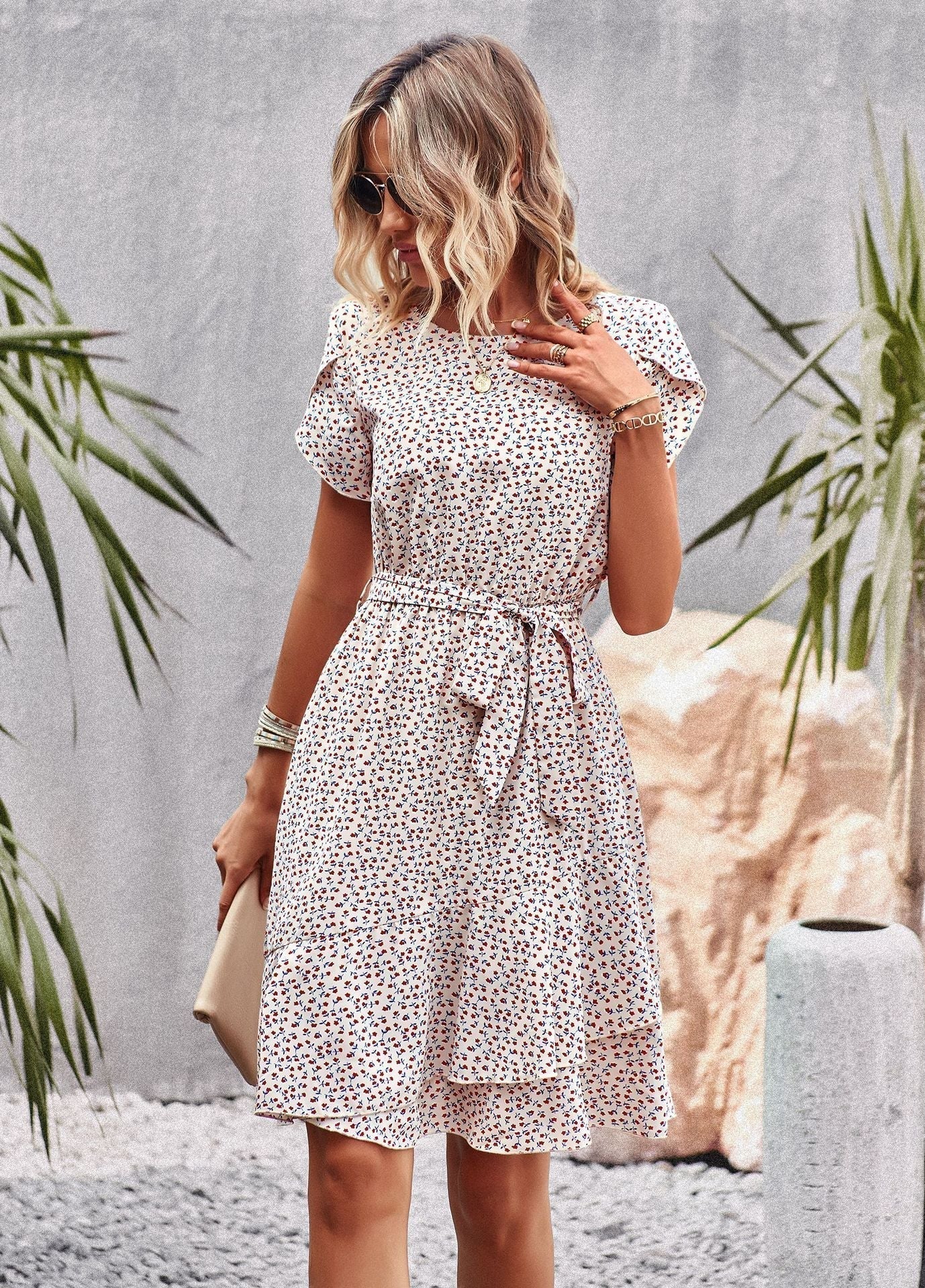 Lightweight summer dress with floral print and belt for a fresh look