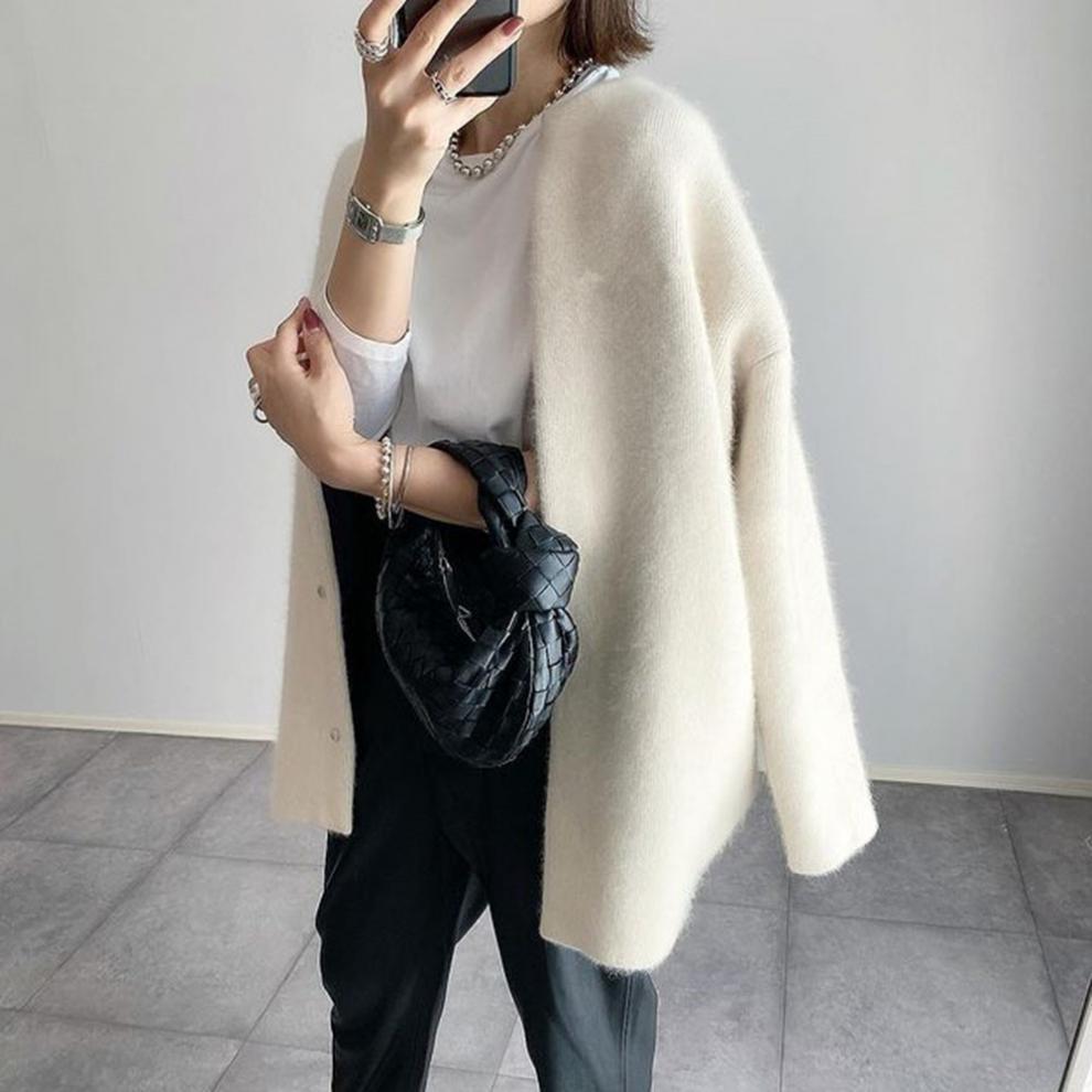 Eizia - Captivating Long-Sleeved Jacket