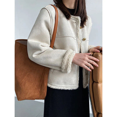 Light and modern jacket for everyday appearances