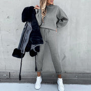 High-neck and trousers set for an urban style