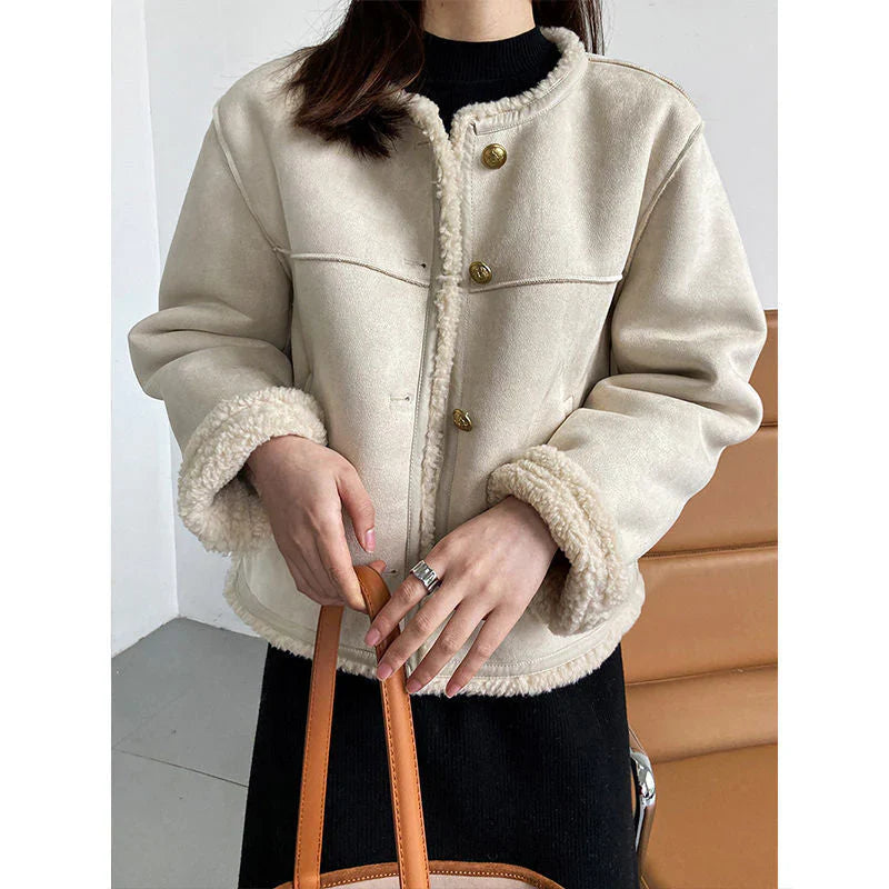 Light and modern jacket for everyday appearances