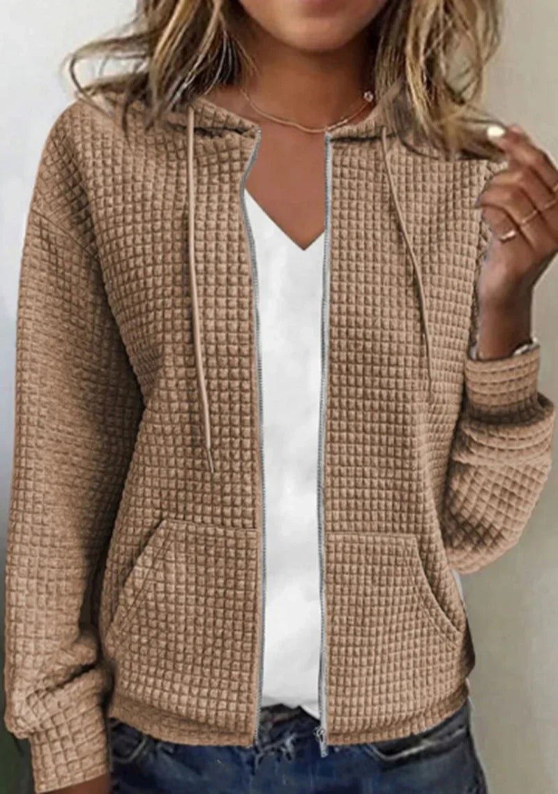 Modern elegance: a sophisticated jacket for a stylish look