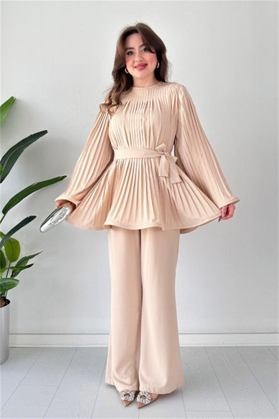 Dora - Elegant Two-Piece Suit with Bell Sleeves