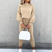 High-neck and trousers set for an urban style