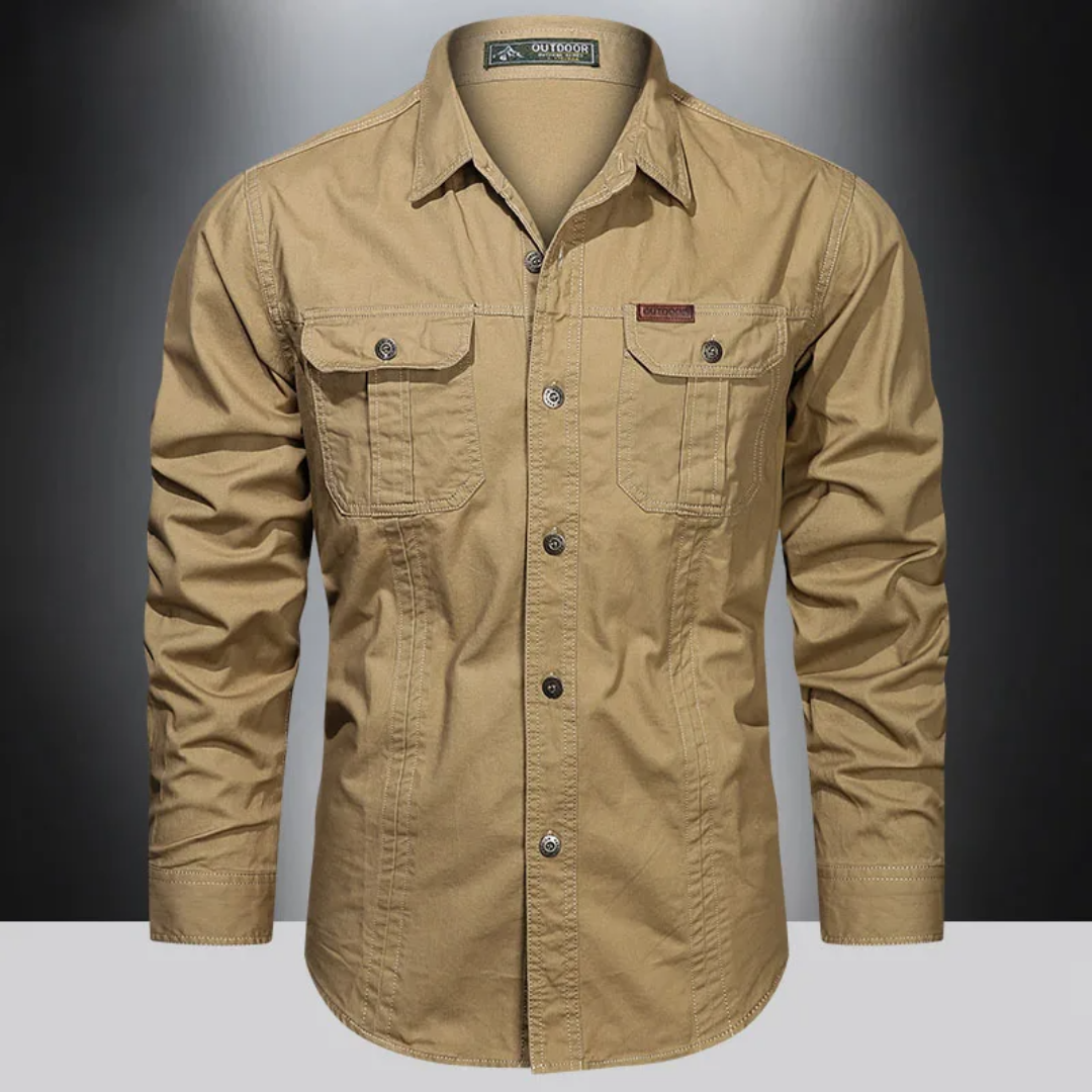 Men's button-down sports shirt, ideal for leisure and outdoor activities