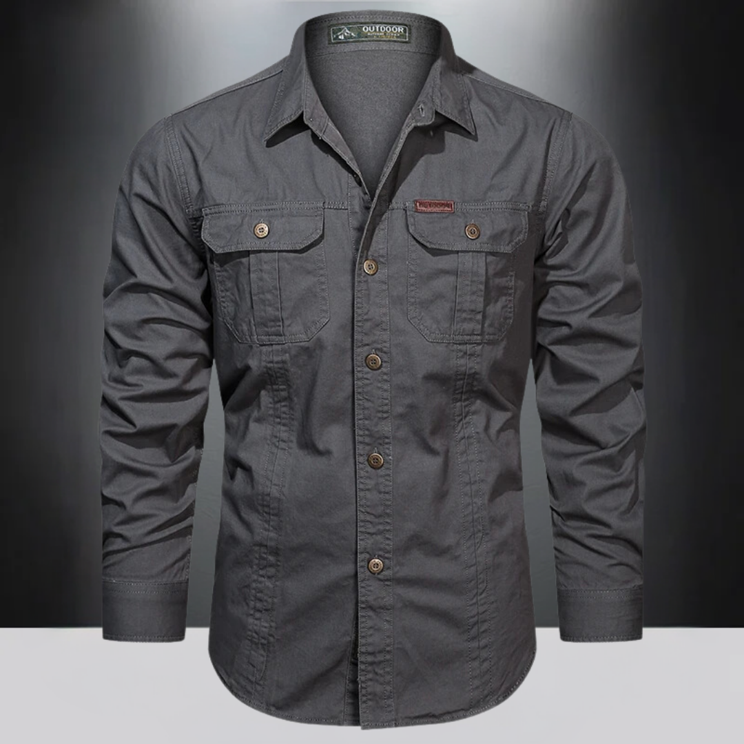 Men's button-down sports shirt, ideal for leisure and outdoor activities