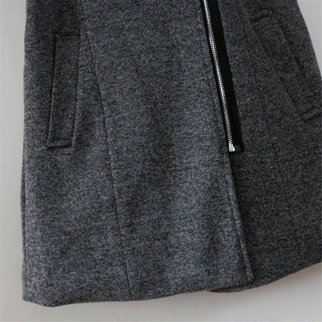 Women's winter coat with modern design and deep hood