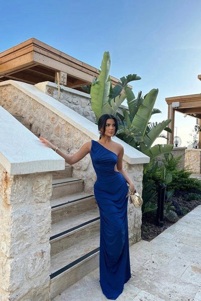 Elegant one-shoulder open-back maxi dress