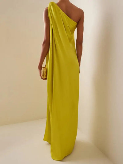 Elegant one-shoulder long dress for women, ideal for special events