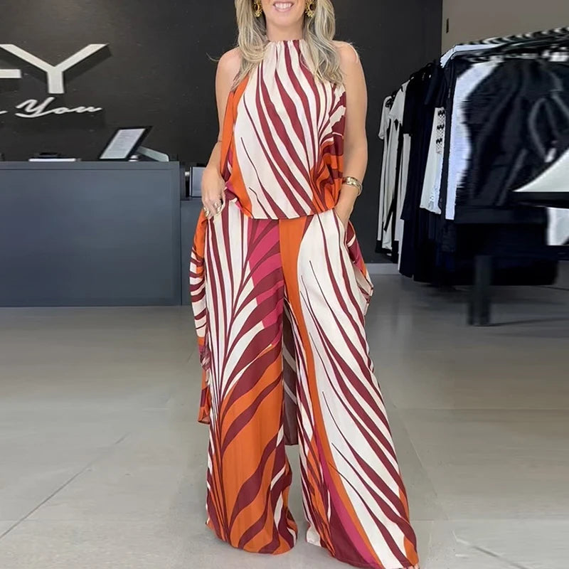 Printed summer set with halterneck top and elegant wide-legged trousers