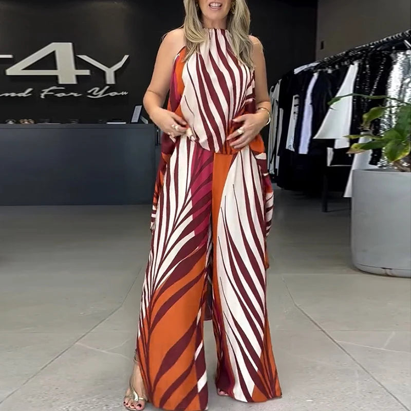 Printed summer set with halterneck top and elegant wide-legged trousers