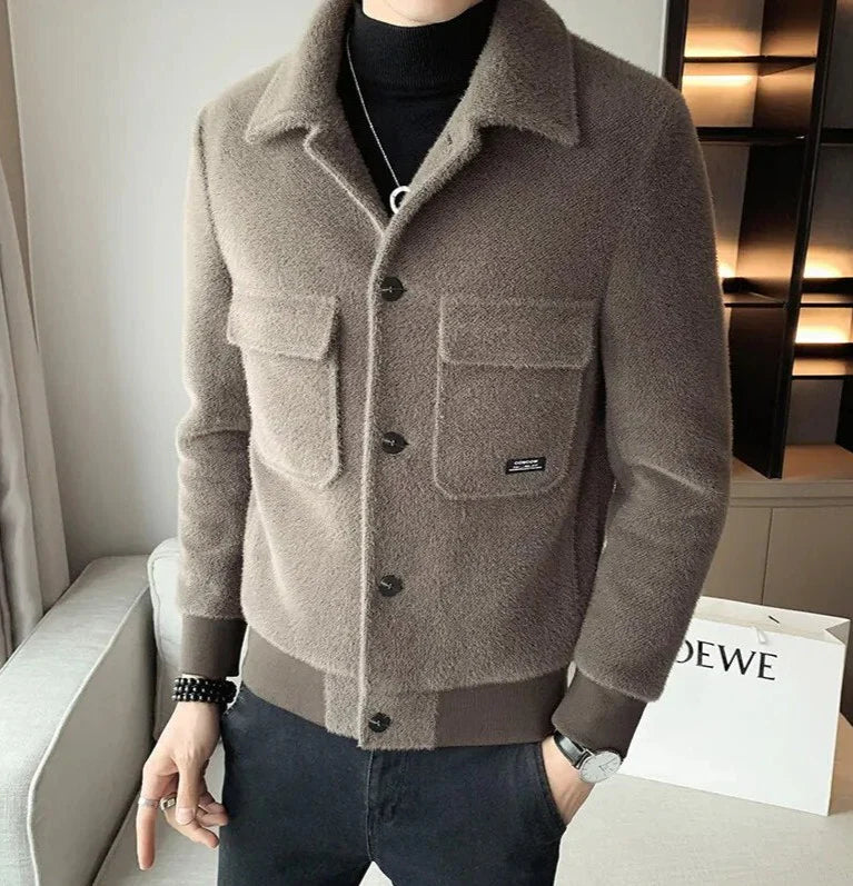 Elegant winter coat with a classic cut