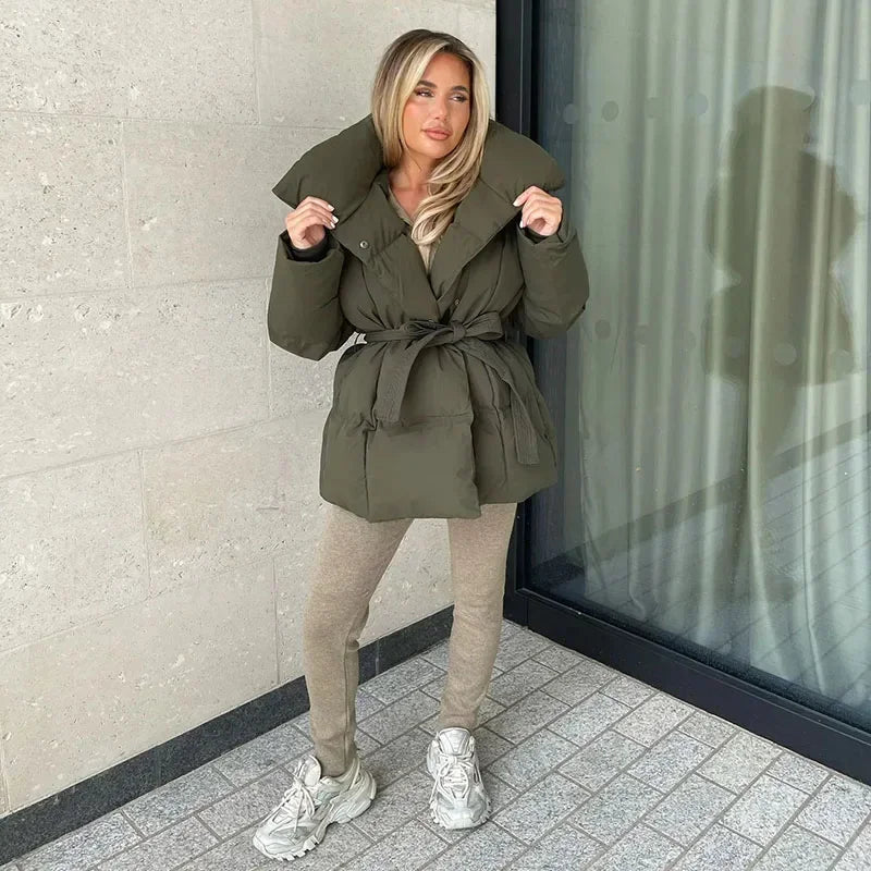 Elegant women's jacket with a high collar – Ideal for winter