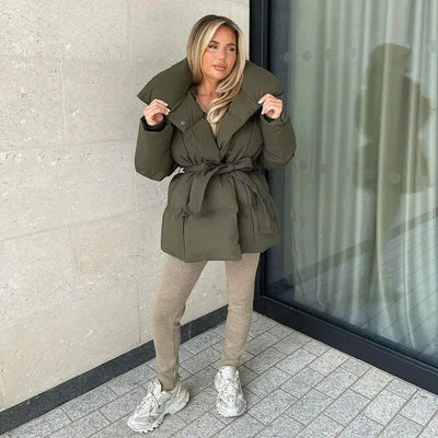 Elegant women's jacket with a high collar – Ideal for winter